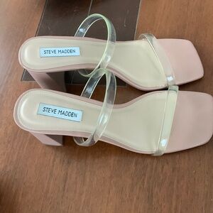 Steve Madden chunky heels in tan 8.5